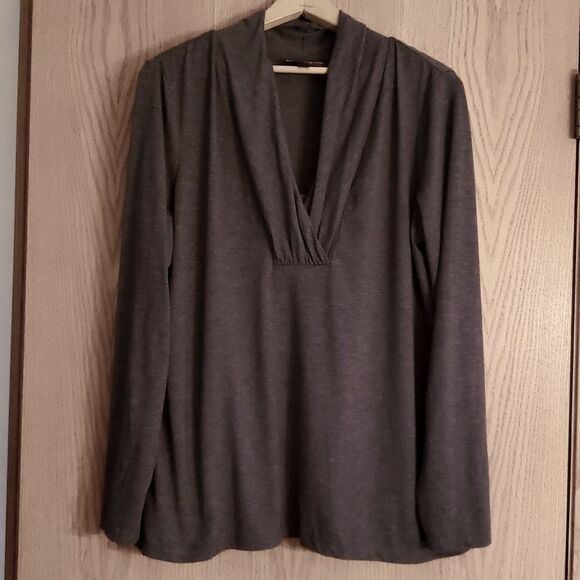 Lovely Dana Buchman Charcoal Gray Flowy Top Sz XL - Picture 1 of 7